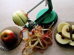 Машинка для очистки и нарезки яблок и картофеля Apple Peeler